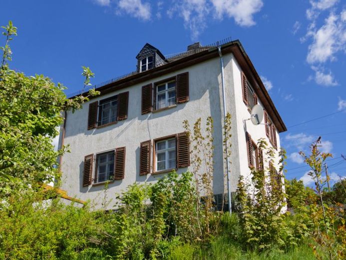 Sanierungsbedürftiges Einfamilienhaus – Foto 1