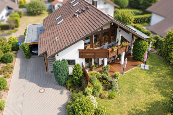 Viel Raum, viele Möglichkeiten – Zweifamilienhaus mit Kapitalanlage-Potenzial