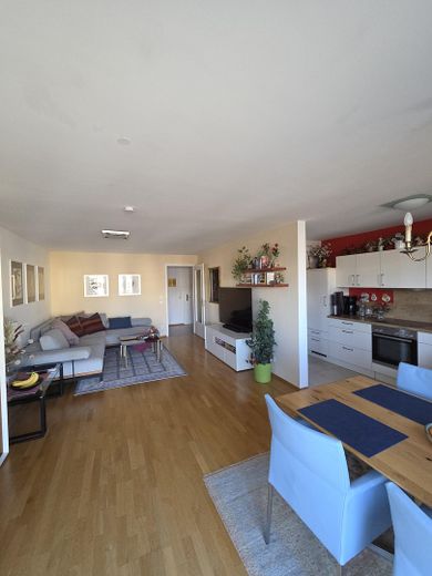 Wohnzimmer m. Küche