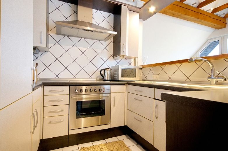 Ruhig gelegene Wohnung mit Dachterrasse und großem Wohnraum im Zweifamilienhaus – f4c75dc7d39131128fd0d8748553d1b74a9837d8.jpg