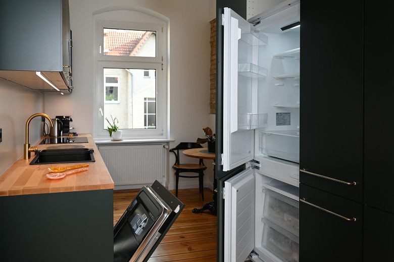 Wunderschöne vollmöblierte Altbau-Wohnung am Stadtpark Steglitz – Küche