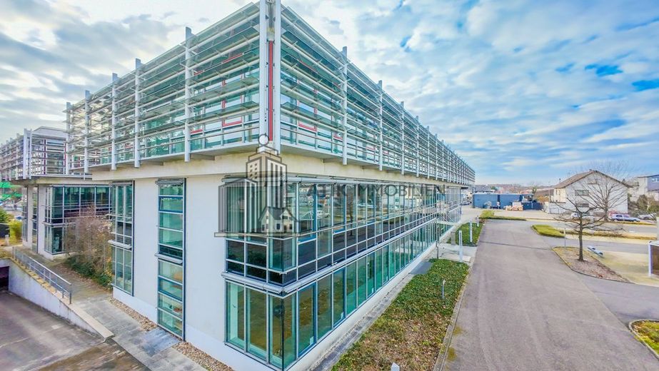 ATIK: Herausragende Architektur x Repräsentative Büro- und Schulungsflächen - provisionsfrei – Drohnenaufnahme