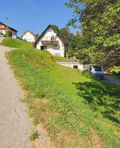 Doppelhaushälfte mit 2 Wohnungen | 118 m² | Ortsrandlage | in 72297 Seewald-Besenfeld – Foto 6