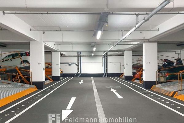 W pobliżu KVR: DUPLEX DOLNY w odnowionym garażu podziemnym. Dostępne od zaraz.