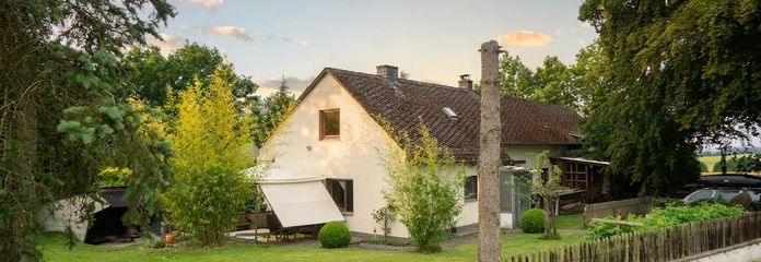 1,4 ha eigenes Land mit Wiese, Wald & Jagdhütte — Hunsrück-Landsitz in Einzellage