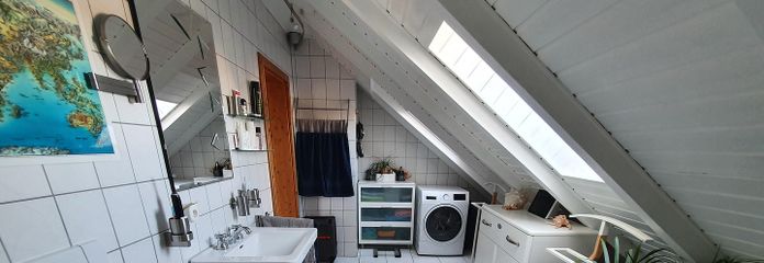 Bad mit Waschmaschinenanschluß