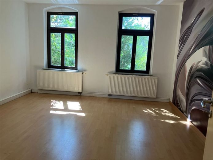 Großzügige 2,5-Zimmer mit Terrasse, Wanne, Dusche und Laminat und in guter Lage! – PHOTO-2026-07-09-10-52-45_2