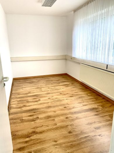 Büro/Praxisraum 12qm