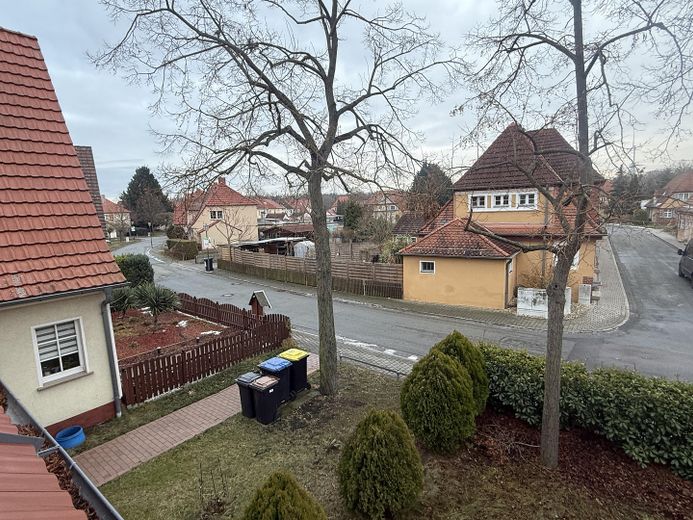 Blick vom OG zur Straße