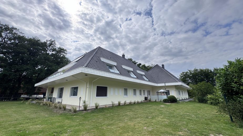 Anwesen in Niedersachsen – Seitenansicht 
