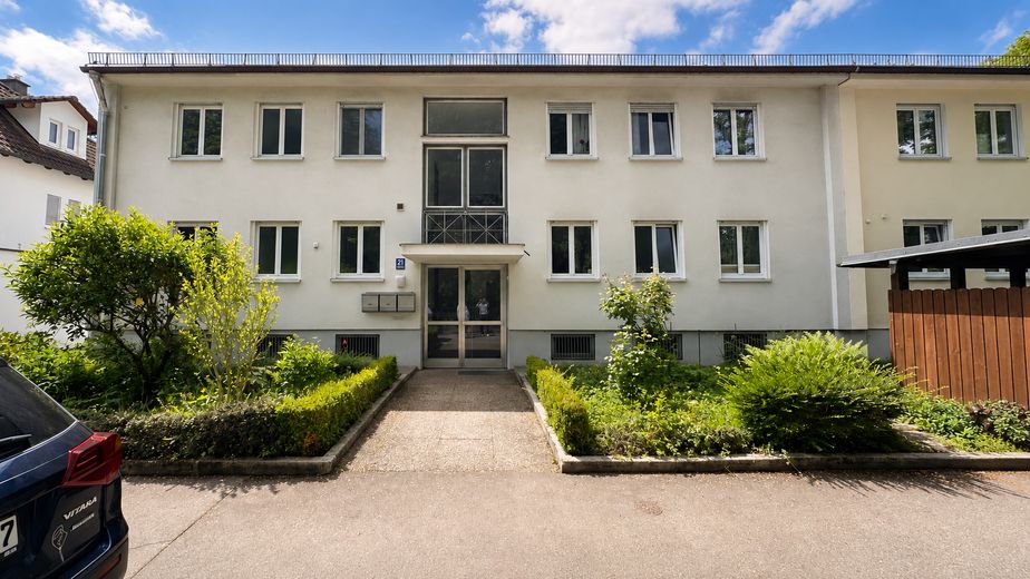 PROVISIONSFREI: Attraktive 3-Zimmer-Wohnung mit Balkon in ruhiger Lage München-Aubing – Gebäude Aussensicht