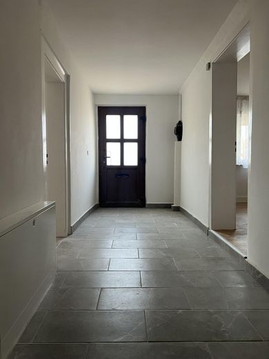 Dom jedno- lub dwurodzinny z pompą ciepła – bez prowizji – – Flur EG