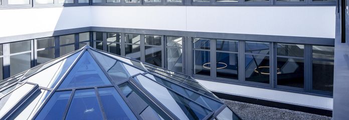 Z2 Business Center