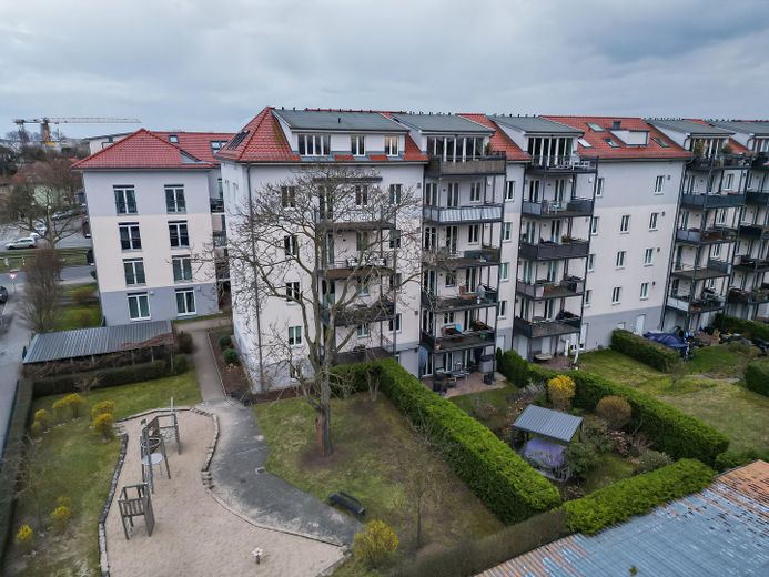 Frisch saniert & bezugsfertig I 3-Zimmer I Einbauküche I riesiger Sonnenbalkon - von privat – Ansicht Balkone
