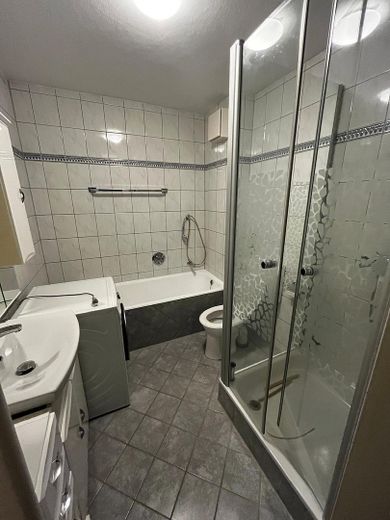 Erstvermietung 3er WG mit Balkon im ruhiger Zentrumslage – Bad