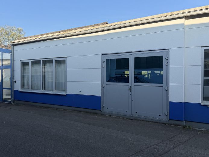 120 qm Halle, 720 qm Halle, 200 qm Halle im Bliesgau, z.T. mit Büro & Videoüberwachung – Halle 7, 200 qm