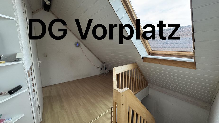 Provisionsfrei! Ruhige 6 Zi. 3 WCs Haus mit Garage+Stellplatz Zentral – Foto 2
