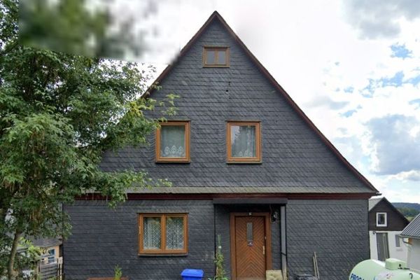 Casa unifamiliare con terreno molto grande, disponibile subito