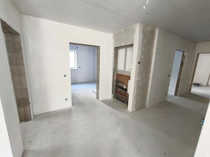 4 Zi. Wohnung (Nr. 3) im EG mit Balkon – Wohnen / Essen / Kochen Bild 1