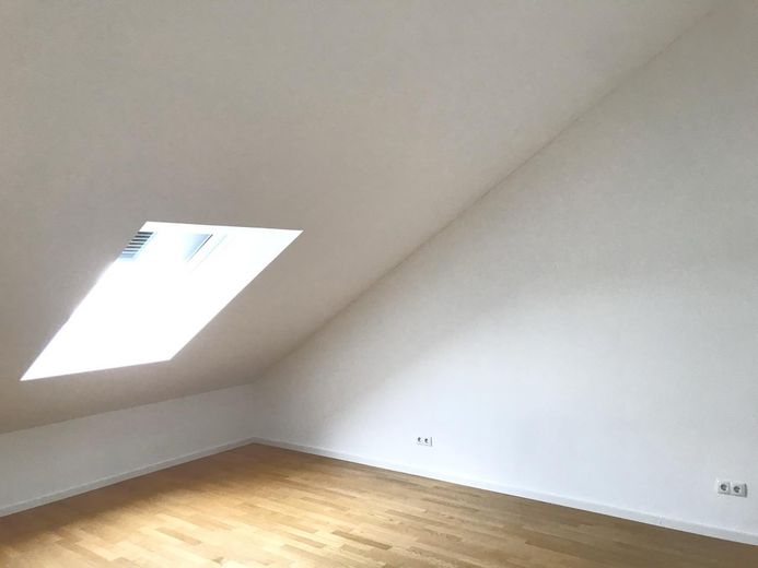 Dachgeschoss Juwel in Josephsburg – SchlafzimmerWestfenster