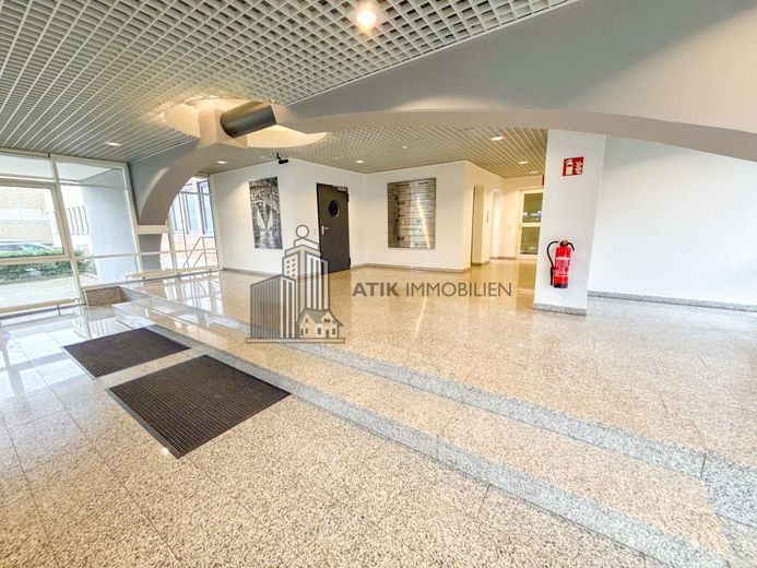 ATIK: Moderne, individuell gestaltbare Arbeitsplätze mit attraktivem P-L-Verhältnis - provisionsfrei – Eingangsbereich