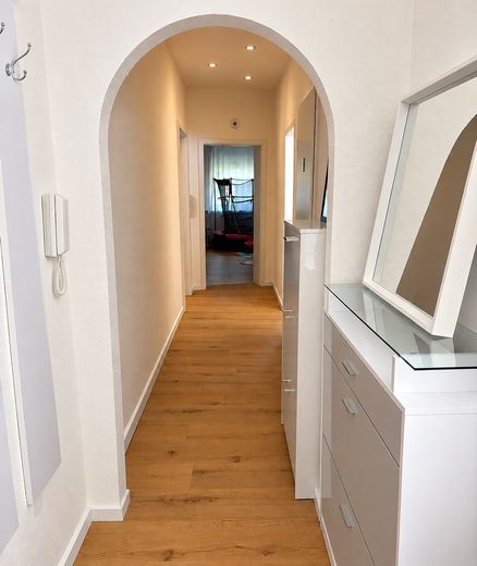 Helle 3-Zi-Wohnung | 84 m² | Einbauküche | Tageslichtbad | Nürnberg-Südstadt – Flur