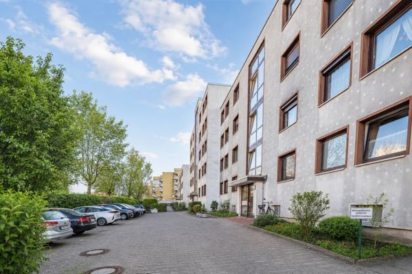 Appartement de 2 pièces dans une résidence bien entretenue. Proche du centre-ville et avec une grande terrasse !