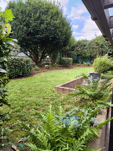 Garten von Terasse aus