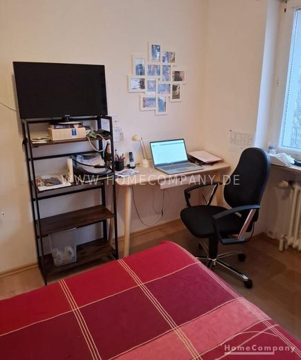 Heddernheim (8072339)  Appartement meublé et lumineux – b5dd90c73d3f28dd2cab515cd23dd9d40952b871.jpg