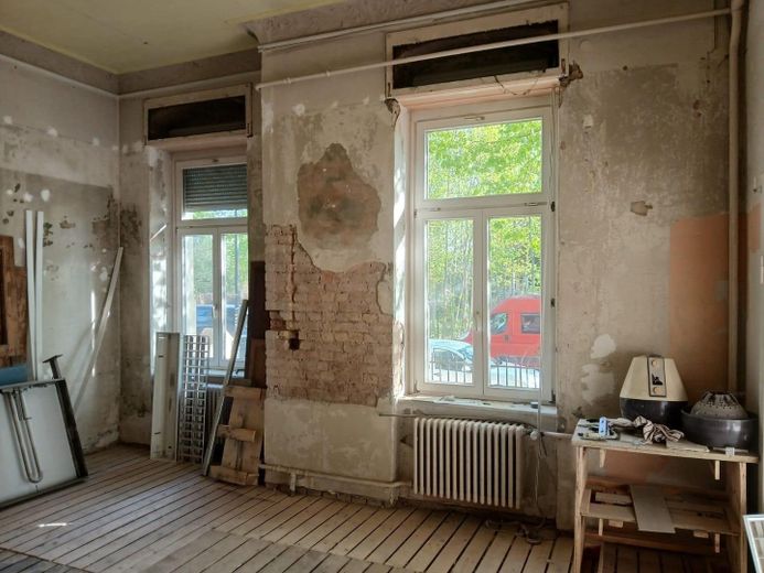 139 м² у старовинному будинку-пам’ятці в Дрездені — облаштуйте самостійно та скористайтеся перевагами статусу пам’ятки – Raum für eigene Ideen