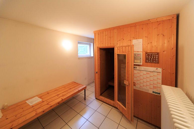 Schicke Maisonette-Wohnung mit Galerie und Loftcharakter | 2 Bäder – Sauna