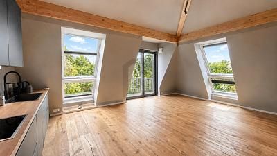 MODERNE ELEGANZ AUF RUHE TRIFFT – 1788344353_5bcd115.jpg