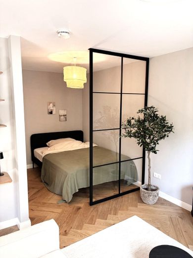 Geschmackvolles Apartment nahe Merianplatz - kernsaniert und sofort bezugsfrei – Schlafbereich