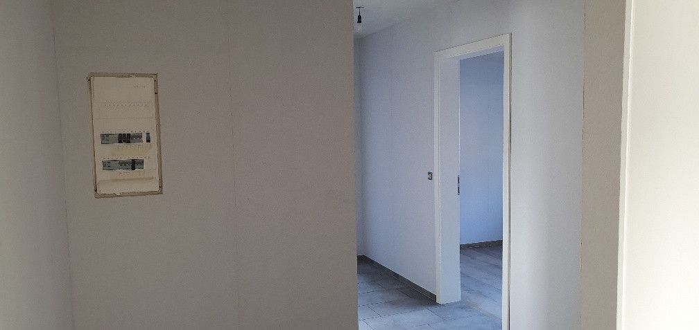 tolle 3 Zimmer Dachgeschosswohnung – Flur