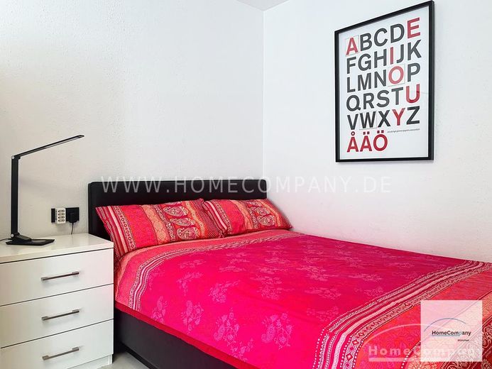 Tolles, neu renoviertes und möbliertes Apartment mit Balkon in Bestlage Bogenhausen – ce6aaea6f4f6941995f64f4967fd8e7c44548672.jpg
