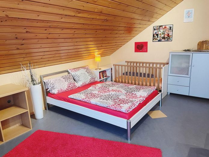 Schlafzimmer DG