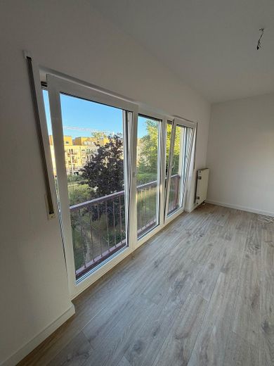شقة تمليك عصرية ومشرقة عند بحيرة موغلسي – انتقل إليها واشعر بالراحة – Winterbalkon