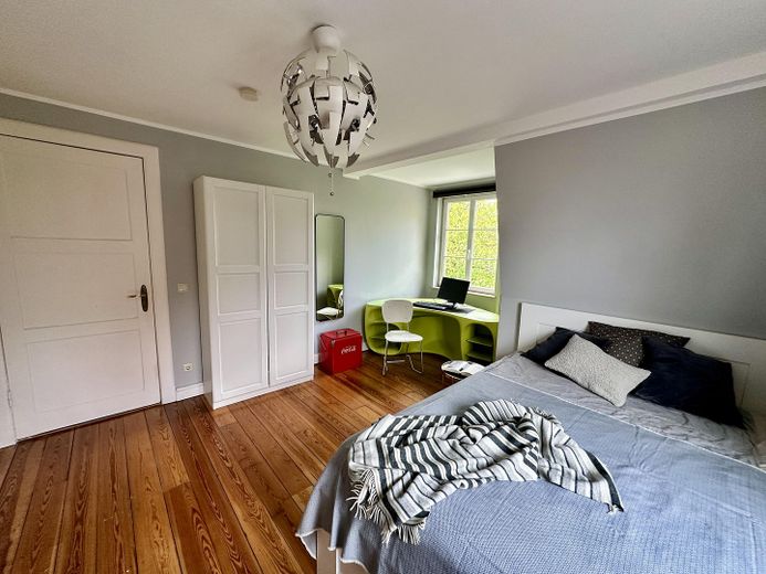 Villa mit Gutshauscharakter auf 3500m²-unverbaubarer Seeblick in Kieler Stadtrandlage – Schlafzimmer 2, 1.OG