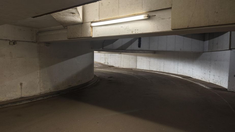 Underground parking space in Leipzig-Stötteritz – rented & flexibly usable – Foto 4