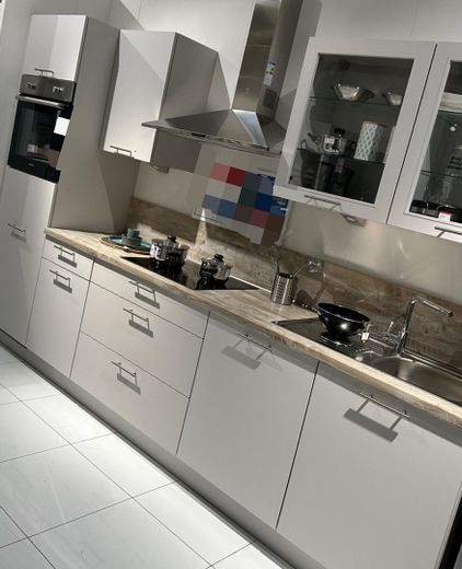100 m² Wohnkomfort mitten in Hagen – 4 Zimmer, 2 Bäder & hochwertige Nobilia-Küche – Einbauküche von Nobilia