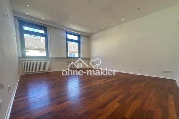 Frisch renovierte, helle 3 - Zimmer Wohnung in ruhigem Haus direkt an den Barmer Anlagen