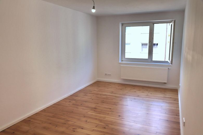 3-Zimmerwohnung in München (Lehel), 71m2, frisch saniert – Schlafzimmer