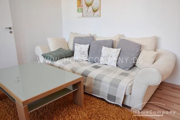 ***Zooviertel, Schöne, 2-Zi Whg im 2. OG einer Villa.