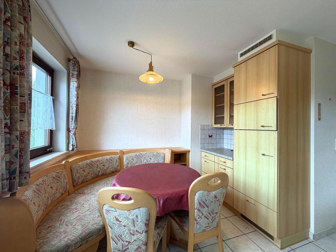 Tolles Zweifamilienhaus * in Loßburg-Betzweiler – Küche / EG