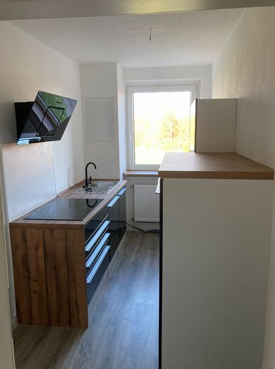 Helle, renovierte 3 Zimmerwohnung inkl. Küche + eigenem Gartenabteil + Stellplatz – Foto 6