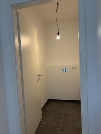 Helle möblierte 2-Zimmer-Wohnung Neubau in Prenzlauer Berg – Abstellkammer