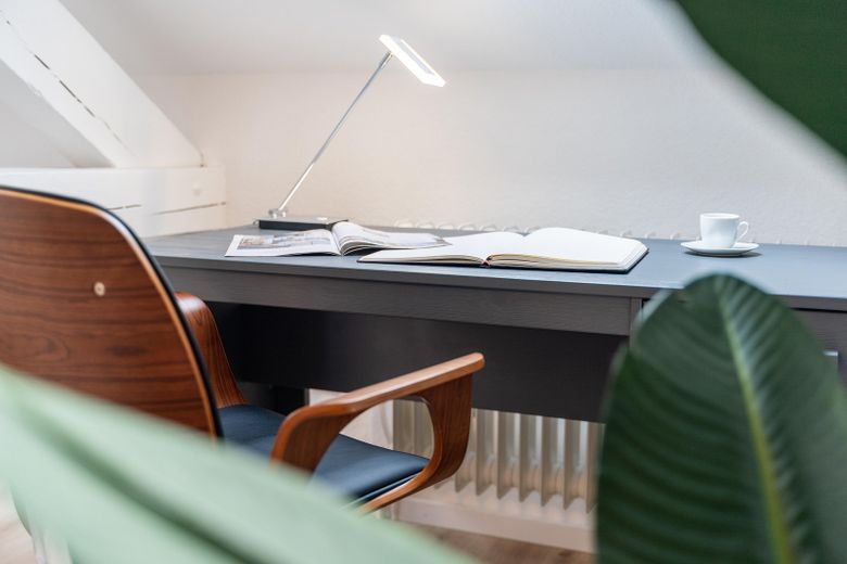 Wohnen auf Zeit - komplett möbliert und renoviert – Büroecke