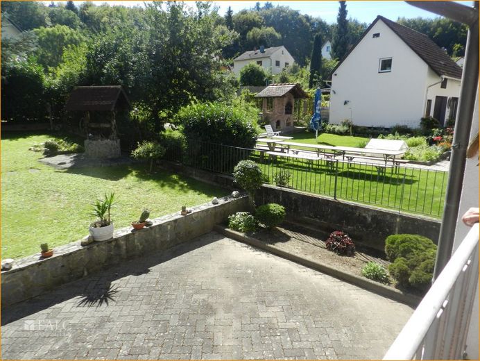 Blick zum Garten und Hof