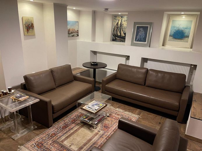 Unità commerciale di pregio a Charlottenburg - showroom e atelier di 104 m² – UG Raum 1