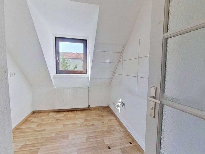 Appartement 3 pièces confortable avec salle de bains avec baignoire à Bielefeld-Mitte – Ansicht I: Küche